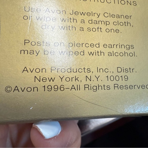 Avon “Angelic Expressions” clip Earrings with Rhinestone Accents NIB vintage - Picture 3 of 5